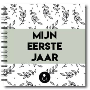 Studio Ins&Outs Babyboek'Mijn eerste jaar'- Groen